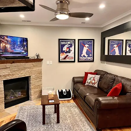 1150 Empire Skiers Little Secret! Townhouse
